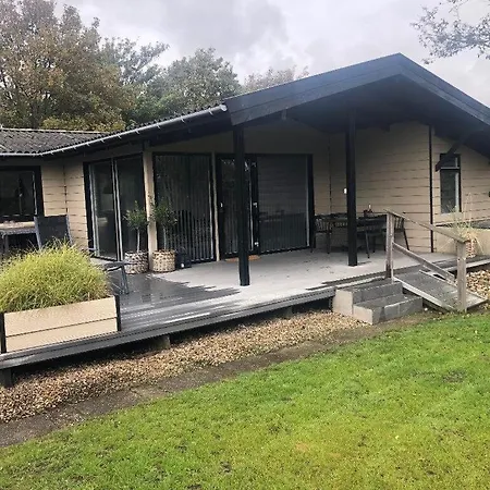 Feriehus Amazing In W-